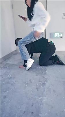 【棠棠殿下】楼道处刑跟踪狂 JS260103-32