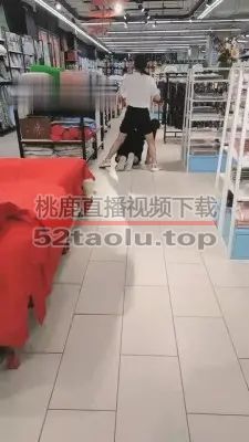 【情侣羽落】刺激!超市公开调狗【双视角版】 G-210613-5