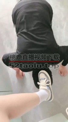 【容s】学生妹白袜裸足羞辱舔脚【完整版】 bf12846