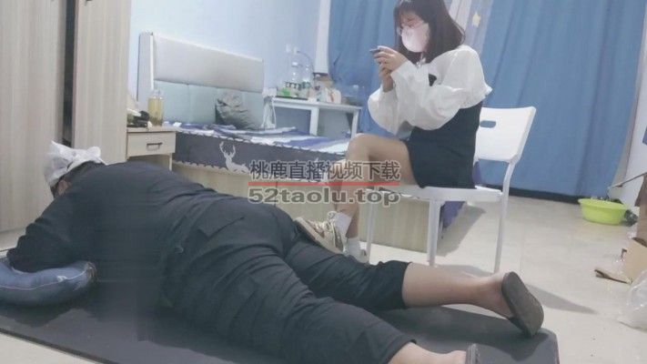 【金桔小主】萝莉主运动鞋白袜踩踏/骑马 bf17906