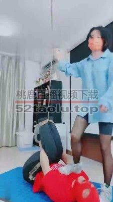 【美离子】吊绑贱狗暴力踩/踹 bf17926