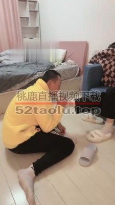 【贝儿】逛街后臭脚蹂躏 bf22241