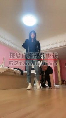 【文文】晨跑回来骑马遛狗/叼棉袜/鞭打舔脚 bf27309