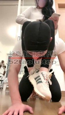 【奈奈生】瑜伽女神运动鞋白袜气味羞辱 bf27619