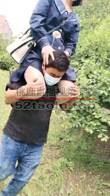 【郑州女神】户外公园骑马遛狗 bf28058