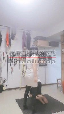 【SMqueenwuhan】关狗笼舔长靴/鞭打/耳光抽【完整版】 bf31963