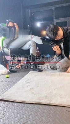 【冰诺】私人影院黑靴白袜虐脚垫【下】 bf32944