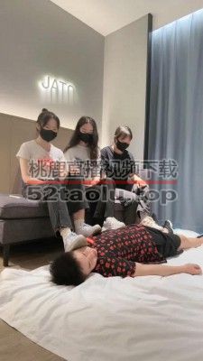 【尤物】4S-开发女大学生-跪拜踩头/钻胯骑马/踩踏腿绞【完整版】 bf33046