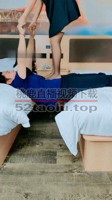 【萌宝儿】鞋绑狗脸/黑丝全体重踩踏 bf33510