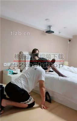 【陈莹斯】圈养犬化-嘴撕丝袜/裸足保养/喝漱口水 bf34494