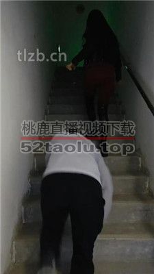 【猫爷】楼梯间遛狗爬行/长靴踩/喂圣水/闻腋下/脚插嘴 bf37605