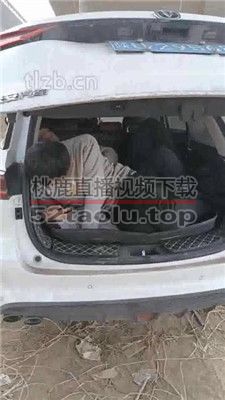 【乐爷】野外桥下和双奴玩游戏 bf37990