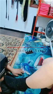 【西安欣】喂口水/跪舔高跟肉丝/耳光鞭打 JS2402010-4