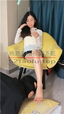 【点点】长发女神裸足美腿诱惑 bf39227