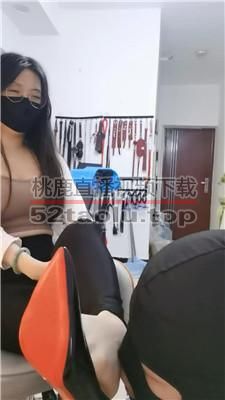 【月色】抽耳光/仔细吮吸脚趾 JS240330-18