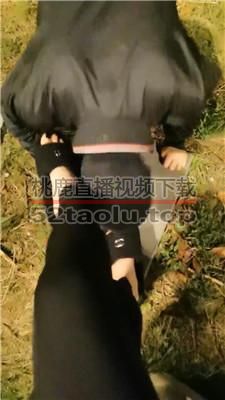 【皮皮】户外处刑-原味裸足狂舔 JS240401-3