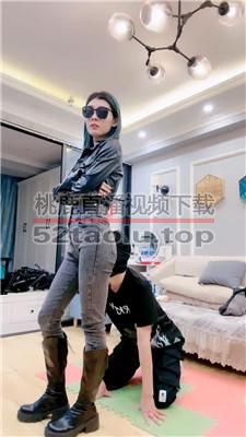 【兔兔大人】叼白袜/闻超臭原味/舔长靴/脚深喉/提档 bf39815