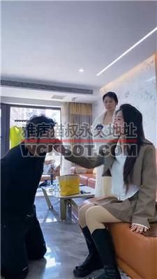 【麋鹿银儿】皮靴少女暴力踢裆耳光/跳踩脖/骑夹揪耳朵/深喉 bf40344