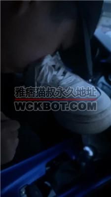 【精神小妹】车内调-闻舔学生素人的超臭白袜裸足 JS240420-15