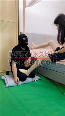 【颖颖】御姐S-裸足踩脚垫-恋足狂舔-捆绑 bf40951
