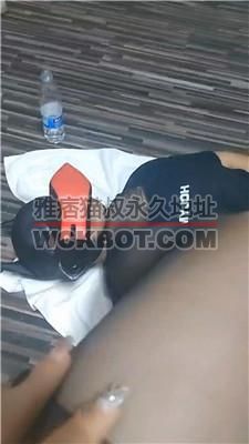 【散漫】涂鸦狗脸羞辱/黑丝玩虐 JS240504-8