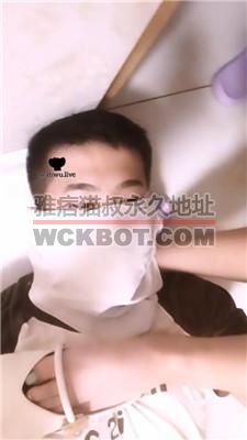 【小苹果】裸足桌底蹂躏家奴 JS240705-9