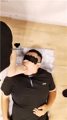 【汤圆】原味裸足深喉狂舔 JS240716-39