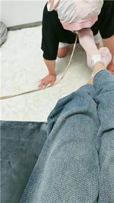 【女神mio】小白鞋粉棉袜-夹住狗鼻玩窒息/强制圣水 JS240720-12