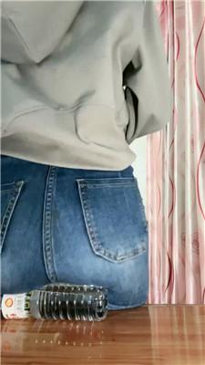 【佳佳】美臀诱惑炸精 JS240818-11