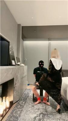 【浅浅】反绑贱奴-舔裸足/吮吸高跟 bf44067