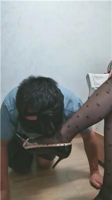 【雅雅】黑丝高跟脚喂酸奶 JS240921-6