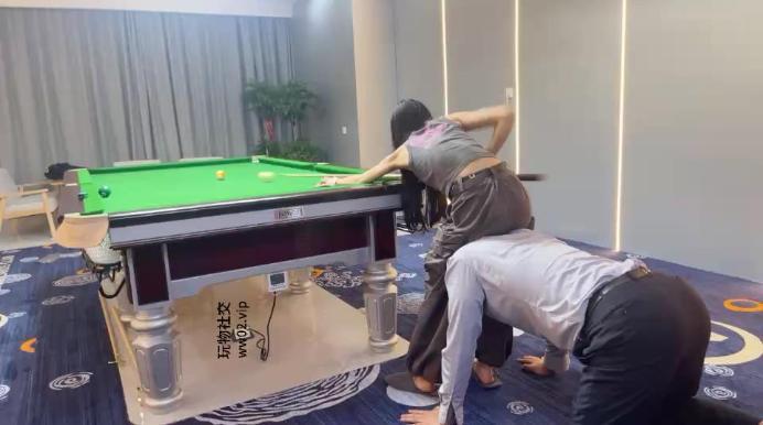 【安徽情侣】情侣主台球馆公开处刑绿帽奴 JS240922-6