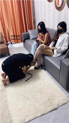 【沐沐大大】双S-白袜+丝袜踩虐/骑马虐乳【双视角版】JS241015-5