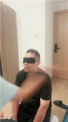 【上海学生主】磕头抽耳光求虐 JS241016-4