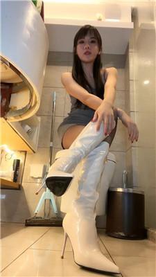 【伊晨】傻狗吃黄巾 JS241020-30