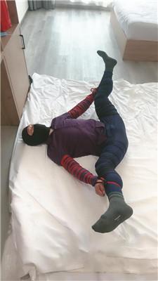 【爵恋霸主】高跟长靴踩虐/捆绑强制一字马 bf46475