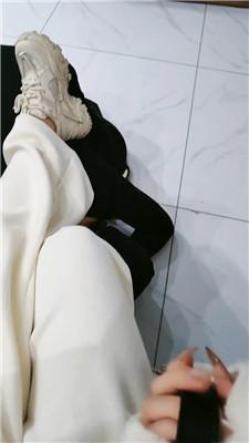 【于少奶奶】双S-臭袜子套狗爪/轮流恋足舔【完整版】JS241112-3