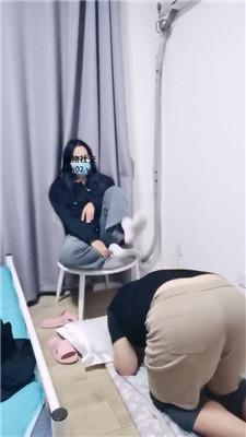 【上海汤圆】拖鞋抽耳光/脏臭白袜踩虐 JS241112-57