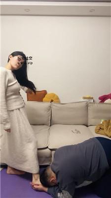 【埋汰】御姐女神玉足踩虐 bf49892