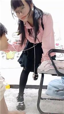 【木木】可爱小妹妹皮鞋黑袜脚下奴 bf48460