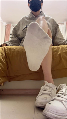 【啾咪酱】短白袜红绿灯    250116-6