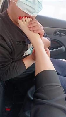【雪儿陛下】车内调-舔脏鞋白袜玉足 JS250227-24