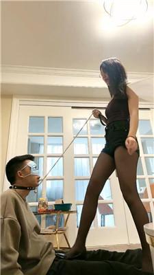 【尤雾】狗链遛狗-黑丝高跟虐杀 bf51020