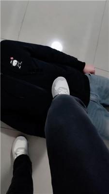 【心怡bb】约会回家虐下贱绿帽 JS250308-8