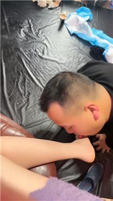 【伊晨】美腿裸足狂舔 bf51145