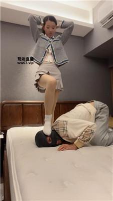 【伊未】脏臭白袜踩踏-坐脸 bf51662