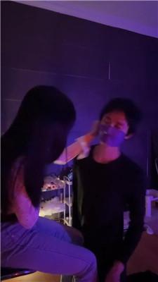 【琴月】下跪白袜脚气味辱 JS250331-39