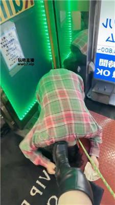 【玥樾】日本街头遛人形犬 JS250411-34