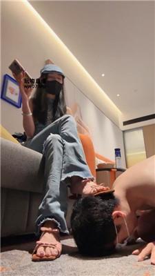 【米琦妙妙屋】玉足碾压踩水果喂食 bf52264