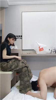 【芸芸大人】酸臭脚狂舔-白袜踩踏 bf53199